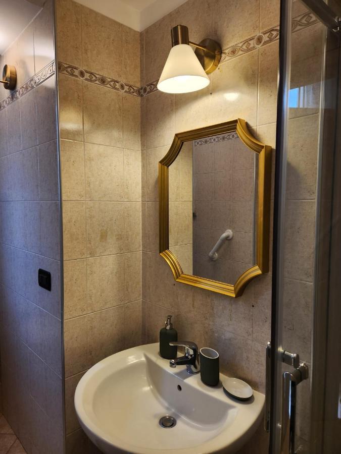 Da Amelie - Casa Lorenzo Nel Cuore Della Gran Madre A Torino Luaran gambar